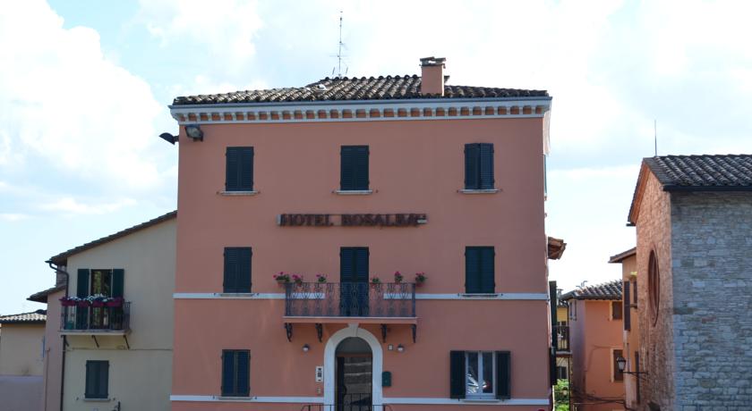 Imagen general del Hotel Rosalba. Foto 4