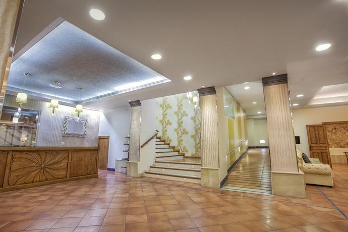 Imagen de los interiores del Hotel Rosaleda De Don Pedro. Foto 8