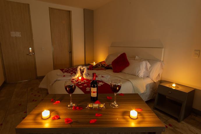 Imagen de la habitación del Hotel Rosales. Foto 8