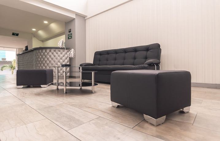 Imagen de los interiores del Hotel Rosales. Foto 19