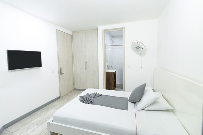 Imagen de la habitación del Hotel Rosales. Foto 11