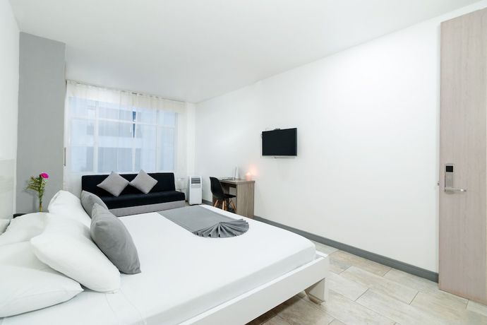 Imagen de la habitación del Hotel Rosales. Foto 14