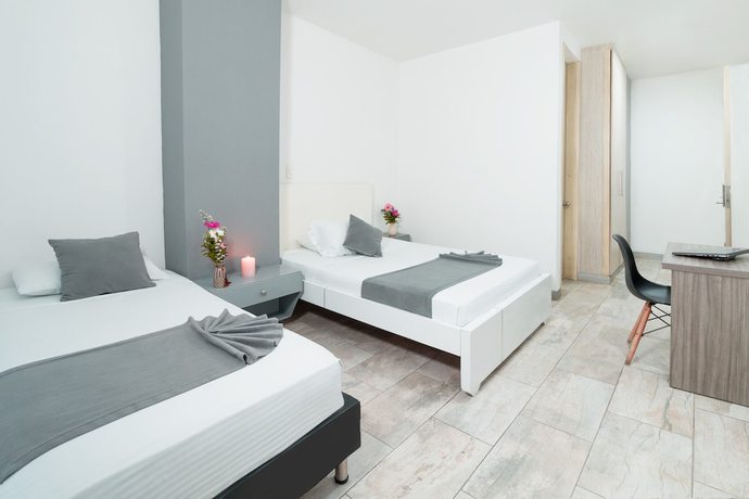 Imagen de la habitación del Hotel Rosales. Foto 16