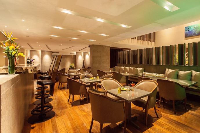 Imagen de los interiores del Hotel Rosales Plaza. Foto 12