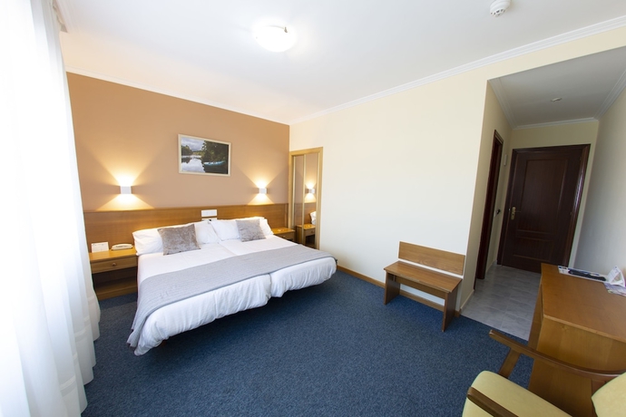 Imagen de la habitación del Hotel Rosalia, Padr&oacute;n. Foto 13