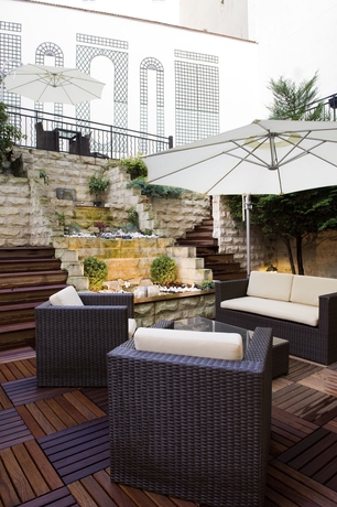 Imagen de los exteriores del Hotel Rosalie. Foto 12