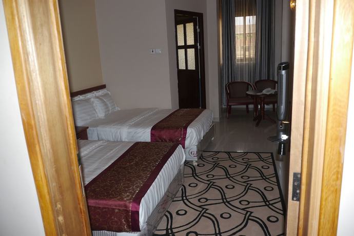 Imagen de la habitación del Hotel Rosaline Suites. Foto 7