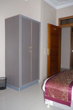 Imagen de la habitación del Hotel Rosaline Suites. Foto 18