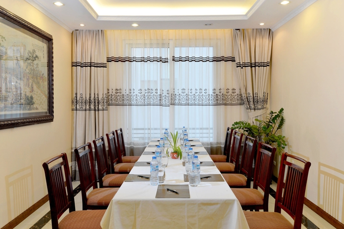 Imagen de los interiores del Hotel Rosaliza. Foto 12