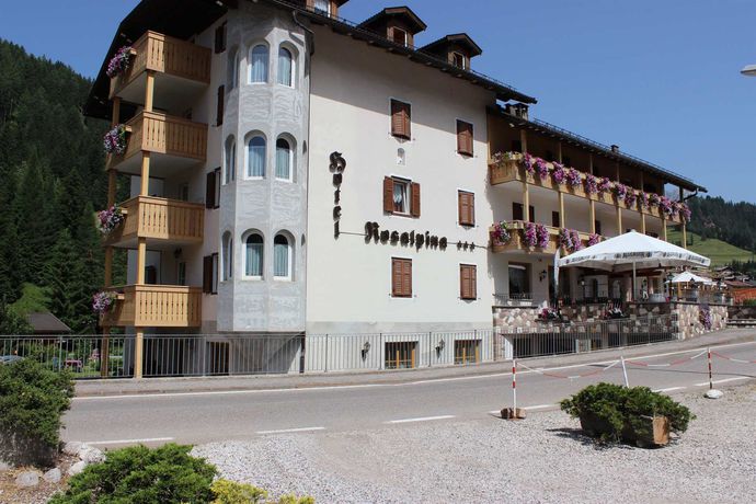 Imagen de los interiores del Hotel Rosalpina. Foto 13