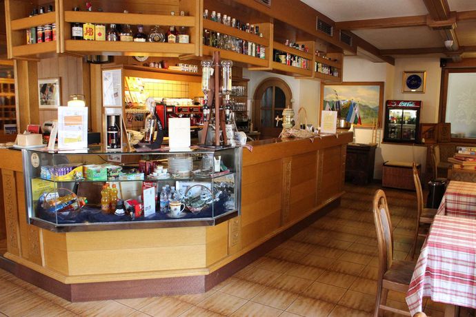 Imagen de la habitación del Hotel Rosalpina, Soraga. Foto 9