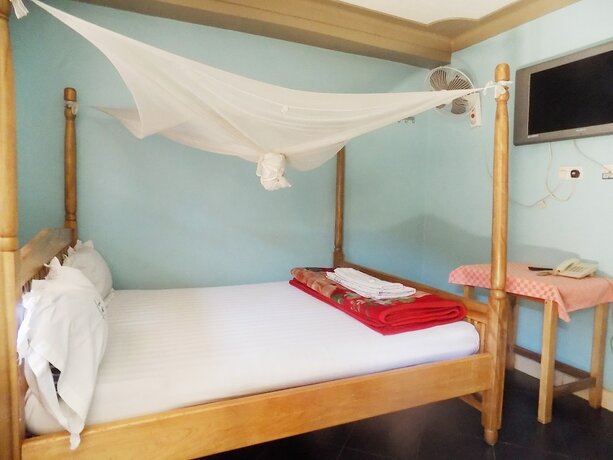 Imagen de la habitación del Hotel Rosama Guest House. Foto 14