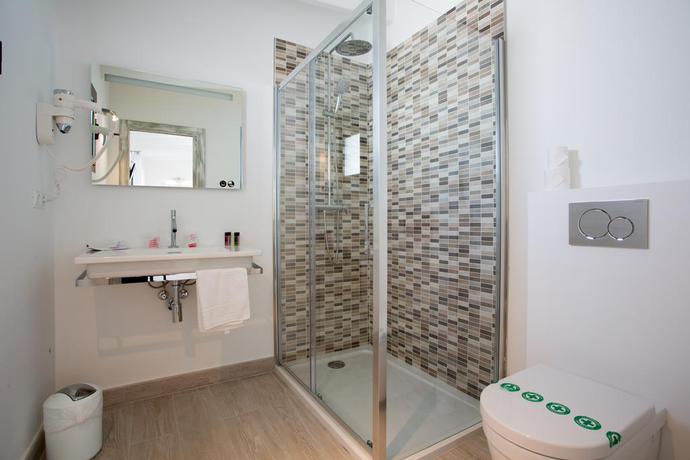 Imagen de la habitación del Hotel Rosamar, Es Pujols. Foto 10