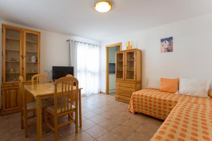 Imagen de la habitación del Hotel Rosamar, Es Pujols. Foto 19