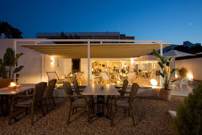 Imagen del bar/restaurante del Hotel Rosamar, Es Pujols. Foto 3