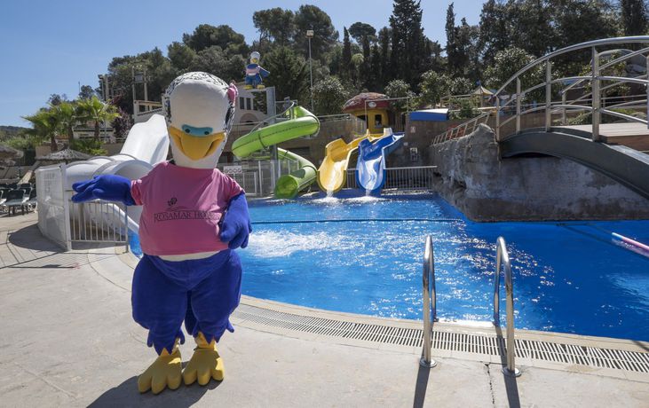 Imagen de la piscina del Hotel Rosamar Garden Resort. Foto 16