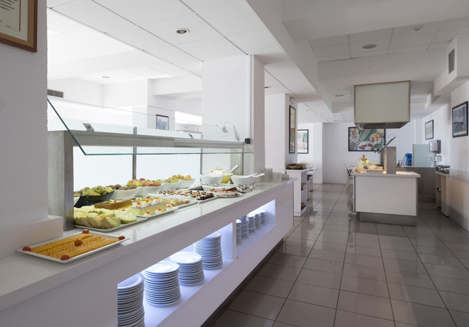 Imagen del bar/restaurante del Hotel Rosamar Maritim. Foto 5