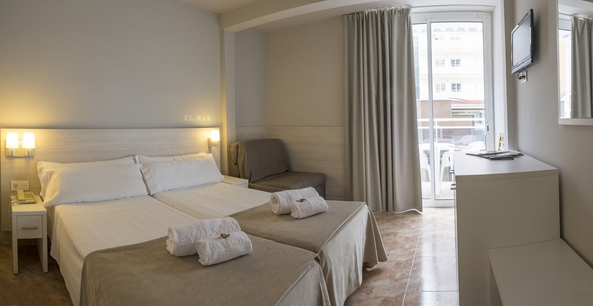 Imagen de la habitación del Hotel Rosamar Maritim. Foto 10