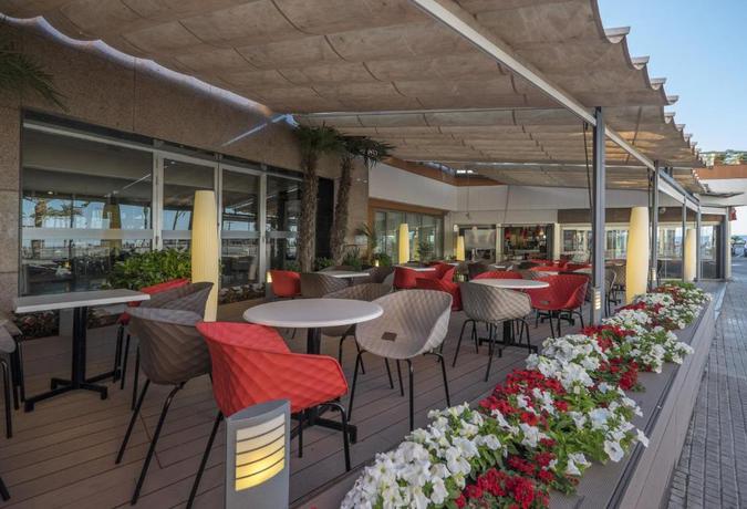 Imagen del bar/restaurante del Hotel Rosamar and Spa. Foto 17