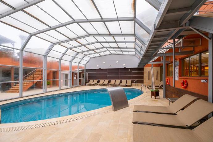 Imagen de la piscina del Hotel Rosamar and Spa. Foto 39