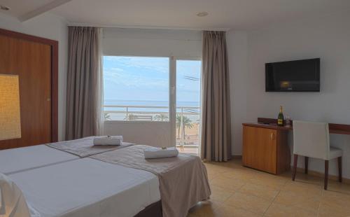 Imagen de la habitación del Hotel Rosamar and Spa. Foto 28