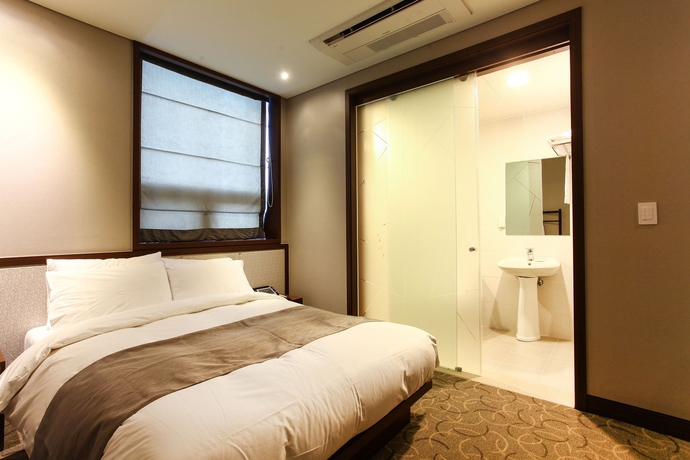 Imagen de la habitación del Hotel Rosana. Foto 5