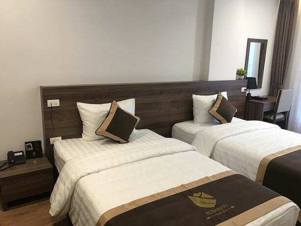 Imagen de la habitación del Hotel Rosarian. Foto 16