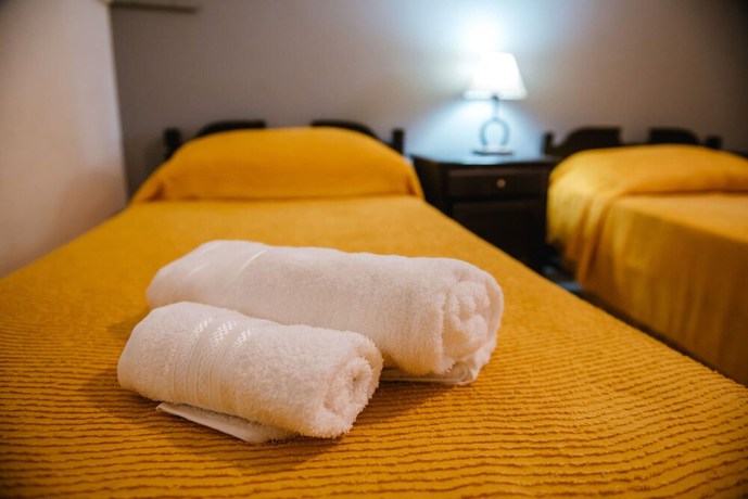 Imagen de la habitación del Hotel Rosario. Foto 10