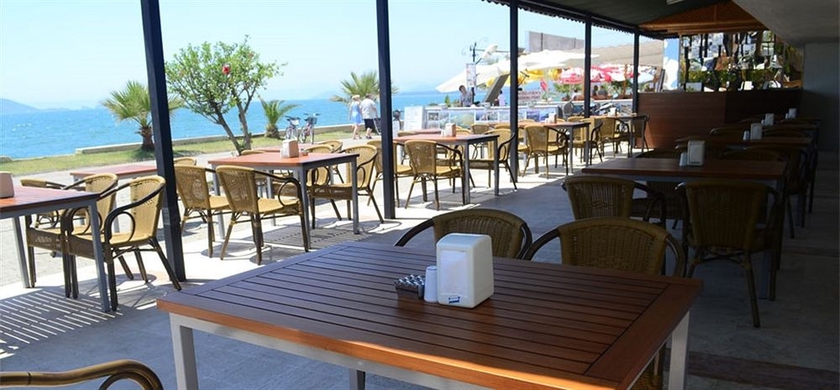 Imagen del bar/restaurante del Hotel Rosary Beach. Foto 2