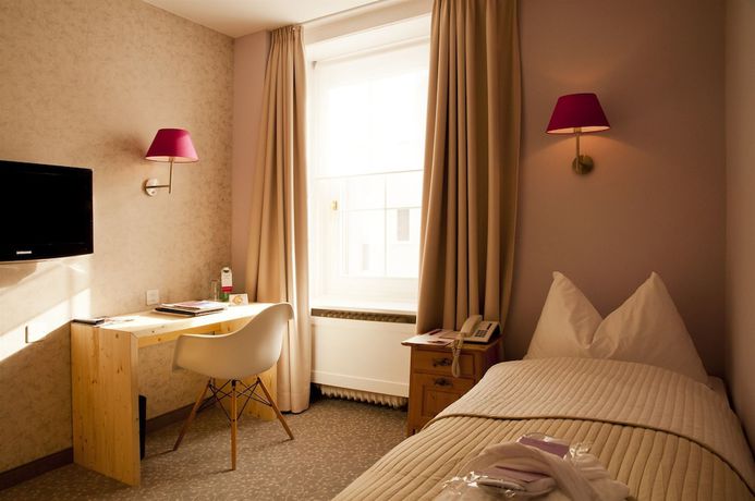 Imagen de la habitación del Hotel Rosatsch. Foto 10