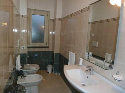 Imagen de la habitación del Hotel Roscianum Welness Spa. Foto 5