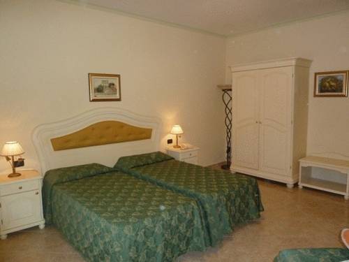 Imagen de la habitación del Hotel Roscianum Welness Spa. Foto 10