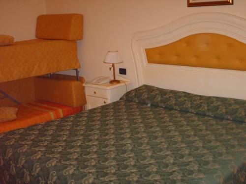 Imagen de la habitación del Hotel Roscianum Welness Spa. Foto 12