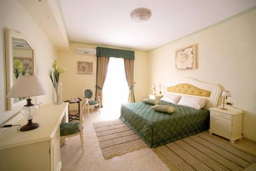 Imagen de la habitación del Hotel Roscianum Welness Spa. Foto 13