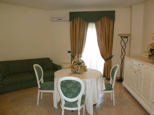 Imagen de la habitación del Hotel Roscianum Welness Spa. Foto 14