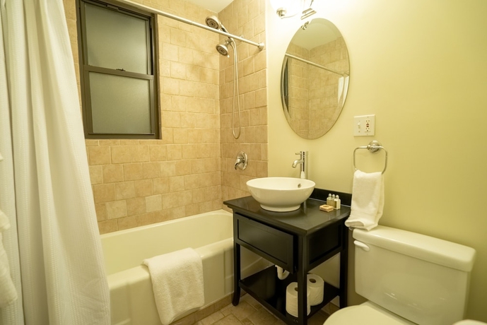 Imagen de la habitación del Hotel Roscoe Village Guesthouse. Foto 6
