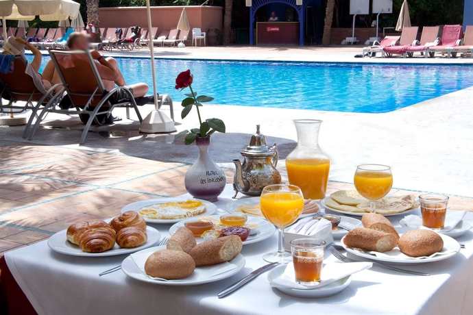 Imagen del bar/restaurante del Hotel Rose Aqua Park. Foto 5