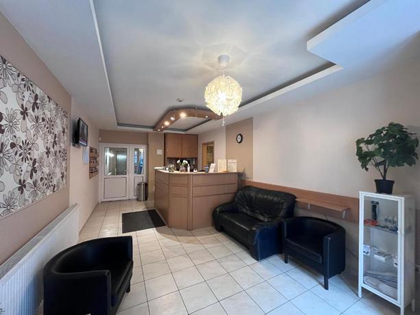 Imagen de los interiores del Hotel Rose City. Foto 9