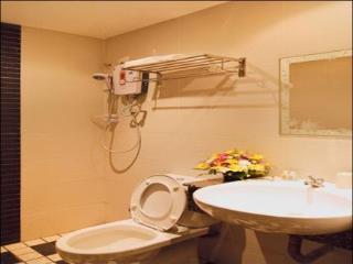 Imagen general del Hotel Rose Cottage Hotel Bandar Seri Alam. Foto 2