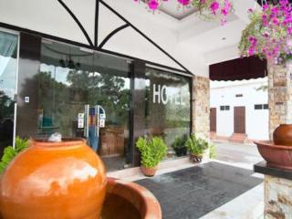 Imagen general del Hotel Rose Cottage Hotel Bandar Seri Alam. Foto 12
