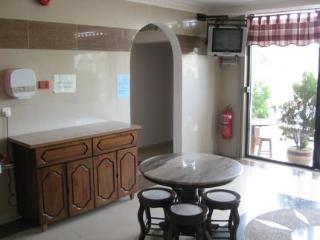 Imagen general del Hotel Rose Cottage Hotel Taman Daya. Foto 11