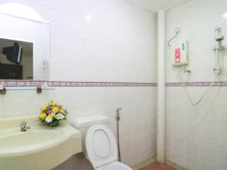Imagen general del Hotel Rose Cottage Hotel Taman Johor Jaya. Foto 8