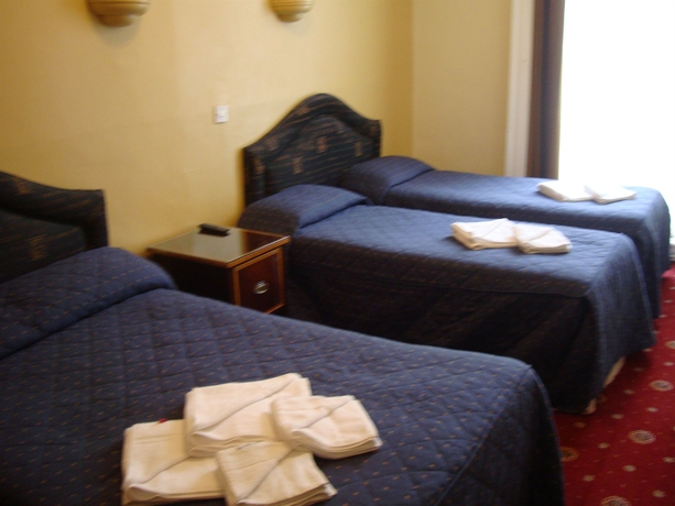 Imagen de la habitación del Hotel Rose Court. Foto 4