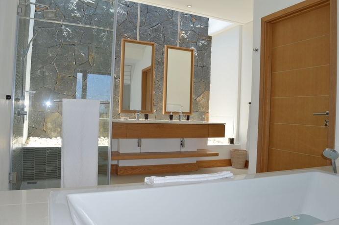 Imagen de la habitación del Hotel Rose Des Sables Beachfront Apartments. Foto 4