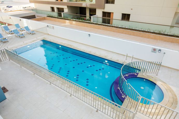 Imagen de la piscina del Hotel Rose Executive - DWTC. Foto 16