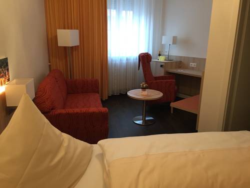 Imagen de la habitación del Hotel Rose, Heidelberg. Foto 11