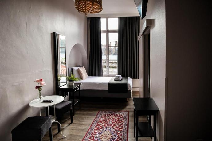 Imagen general del Hotel Rose Red. Foto 6