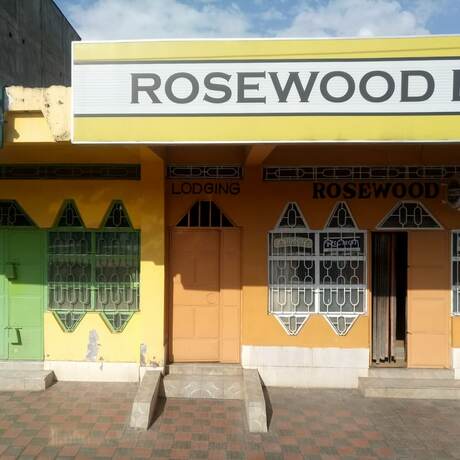 Imagen general del Hotel Rose Wood Lodge. Foto 3