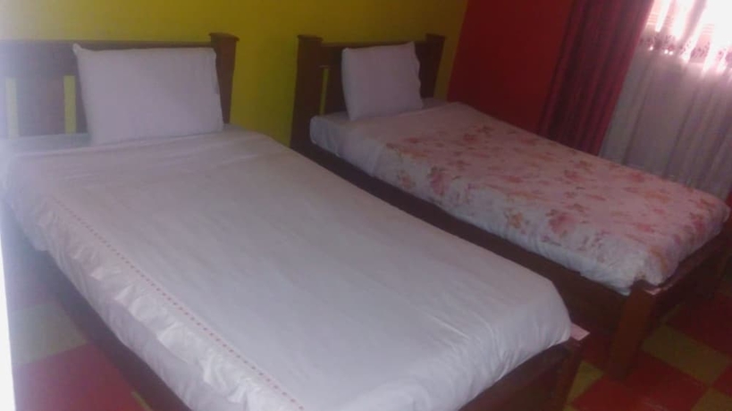 Imagen de la habitación del Hotel Rose Wood Lounge. Foto 3