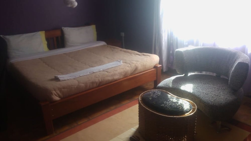 Imagen de la habitación del Hotel Rose Wood Lounge. Foto 10